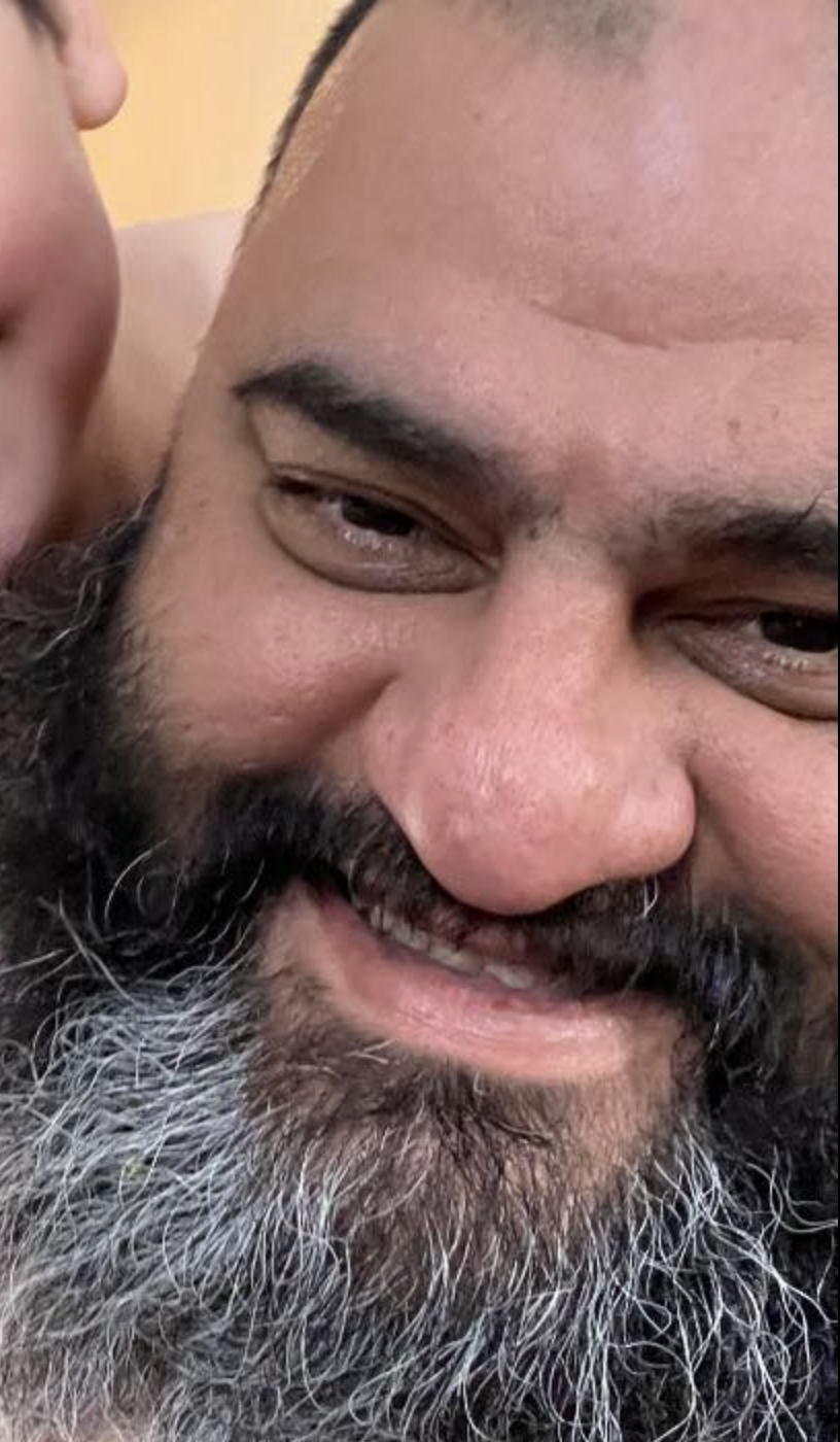 Moin Ahmed is a lowballing timewaster